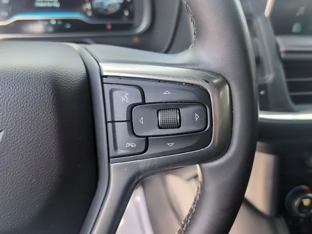 Used 2023 White Chevrolet Premier image 24