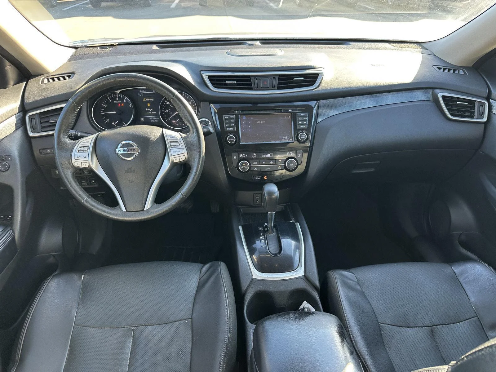 Used 2016 Brilliant Silver Nissan SL image 12