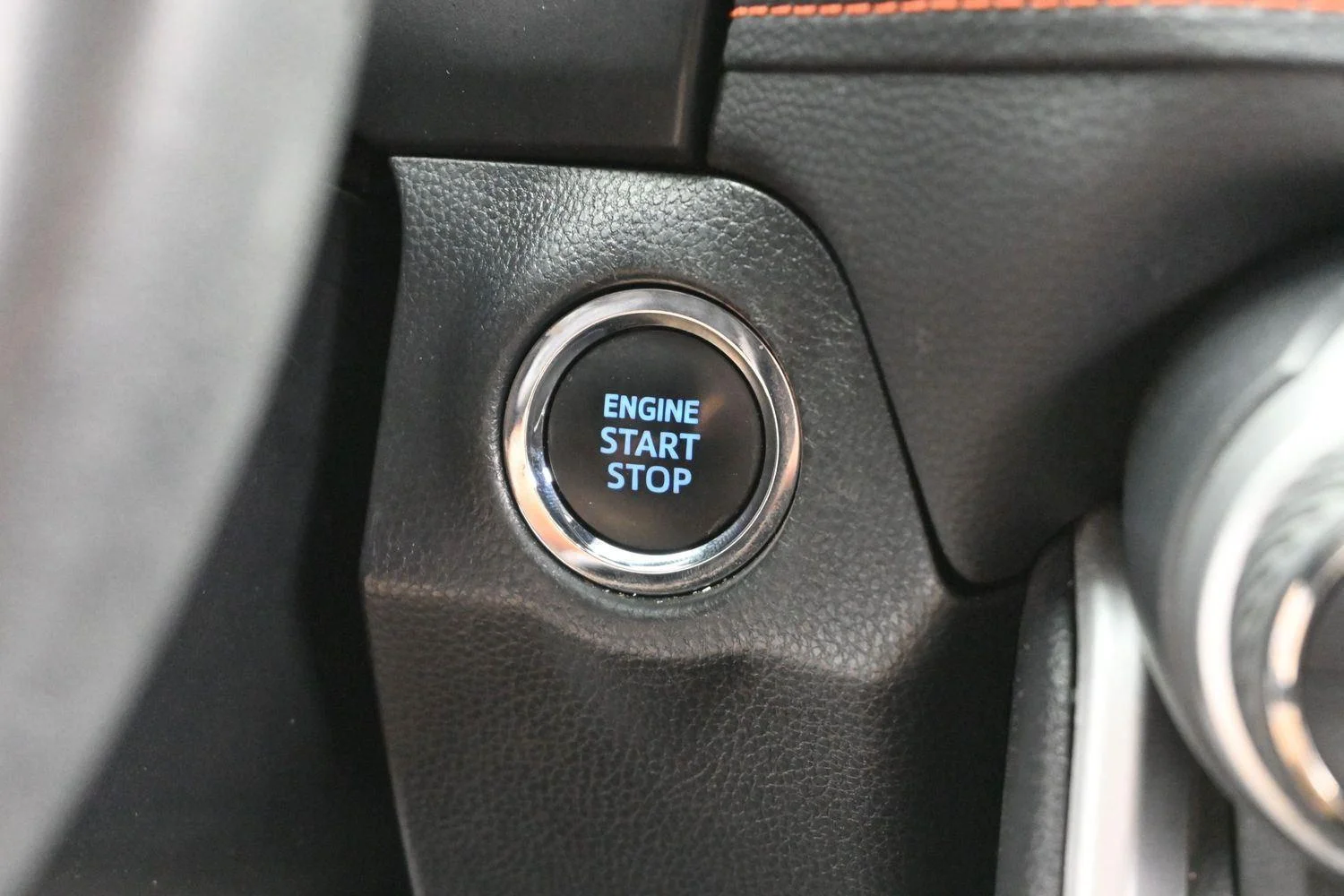 Used 2022 Midnight Black Metallic Toyota Adventure image 27