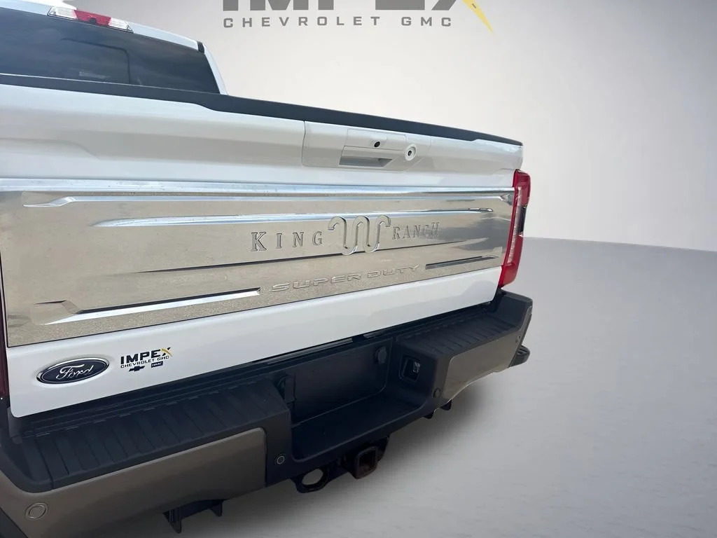 Used 2023  Ford XL image 40