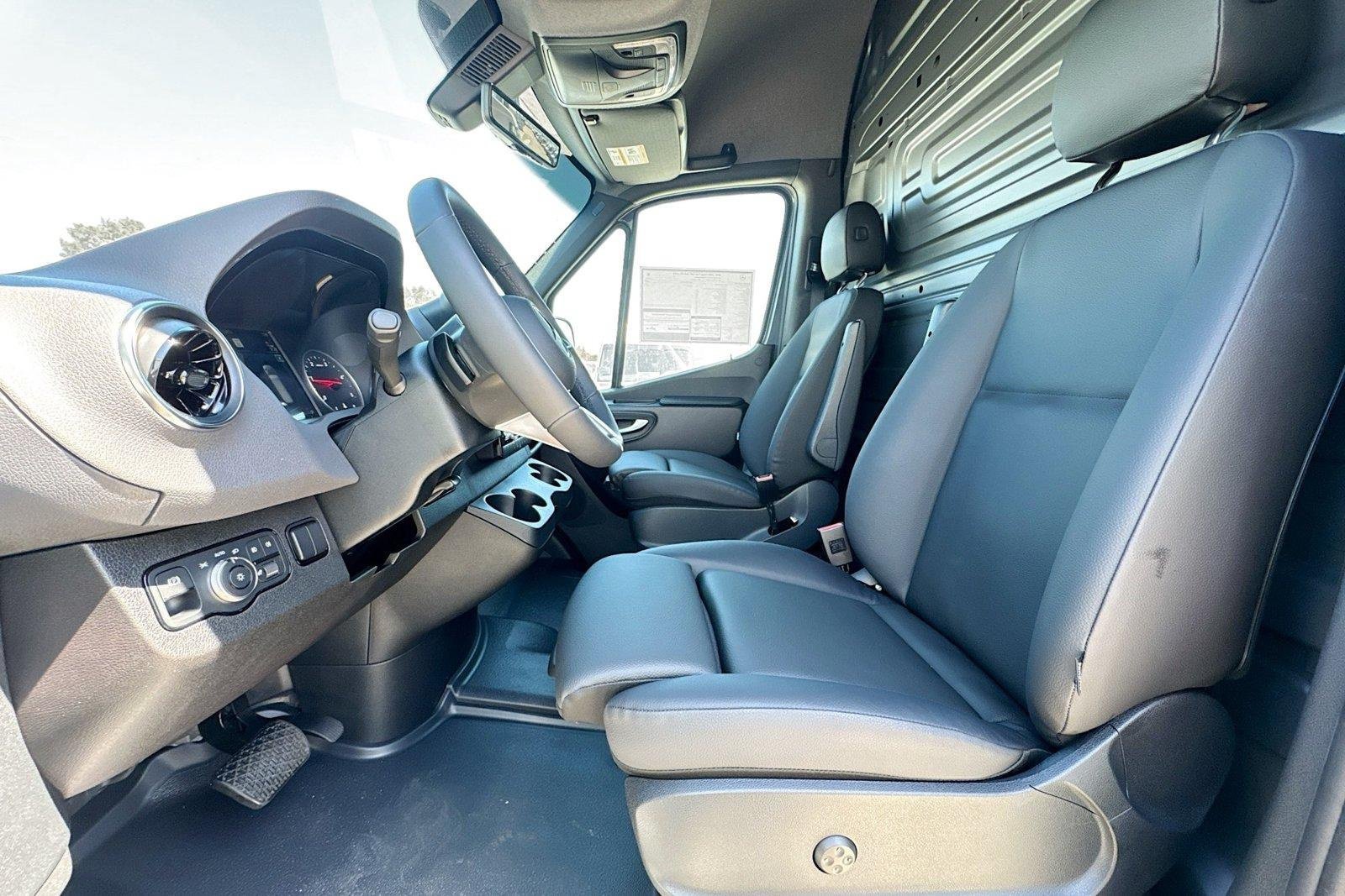 New 2026 Graphite Grey Mercedes-Benz  image 18