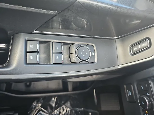 Used 2022 Gray Ford XLT image 27