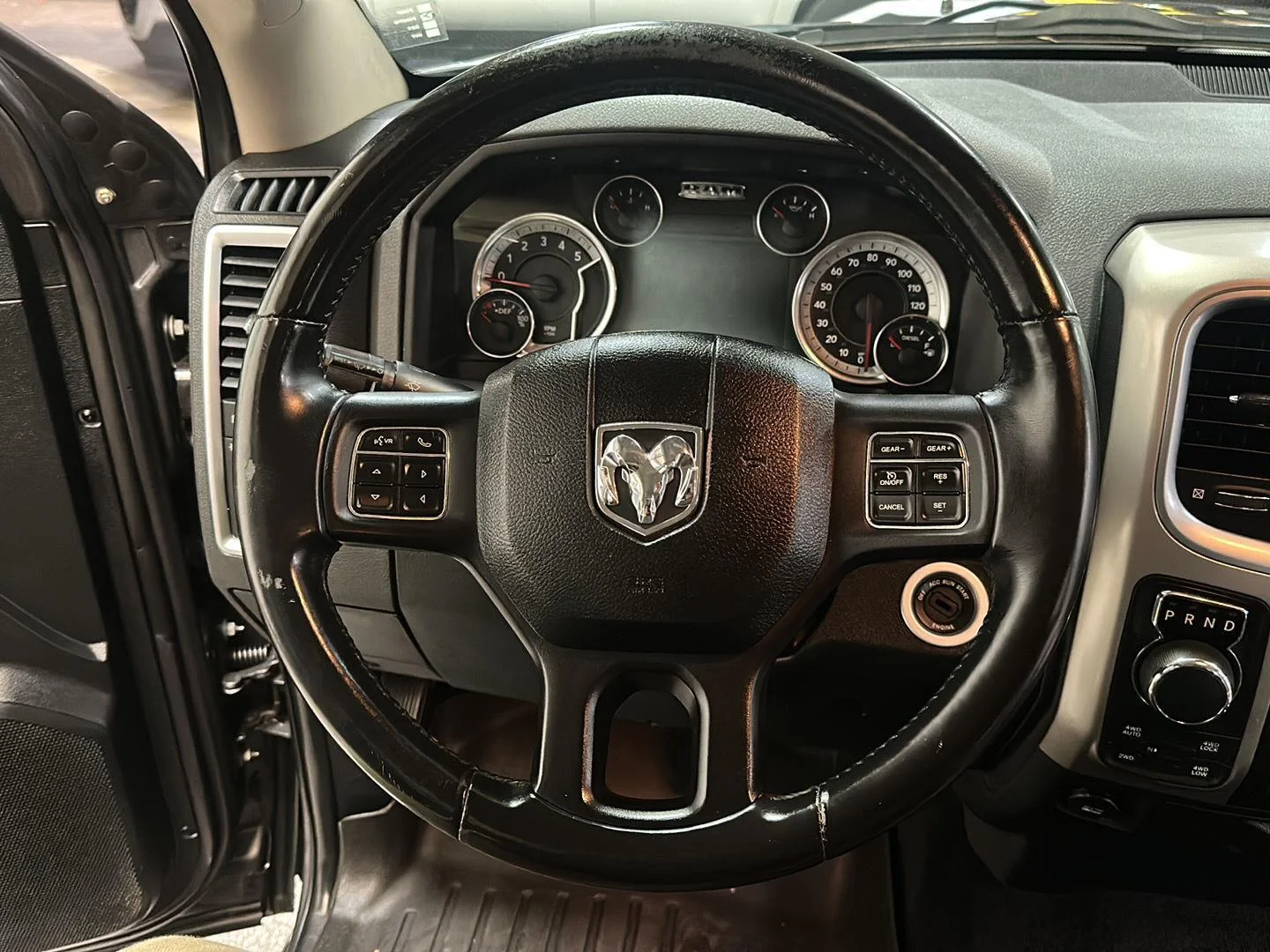 Used 2016 Granite Crystal Metallic Clearcoat Ram Big Horn image 19