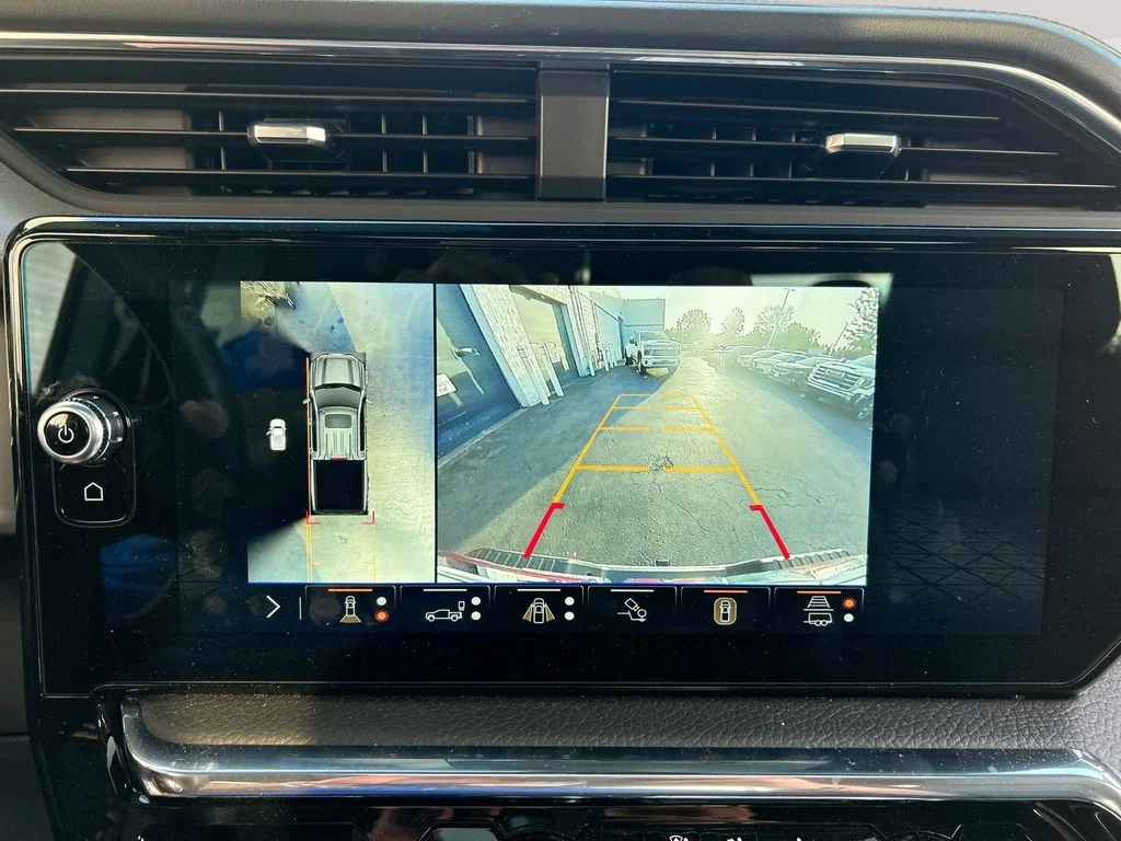 Used 2025 Gray GMC Denali image 19