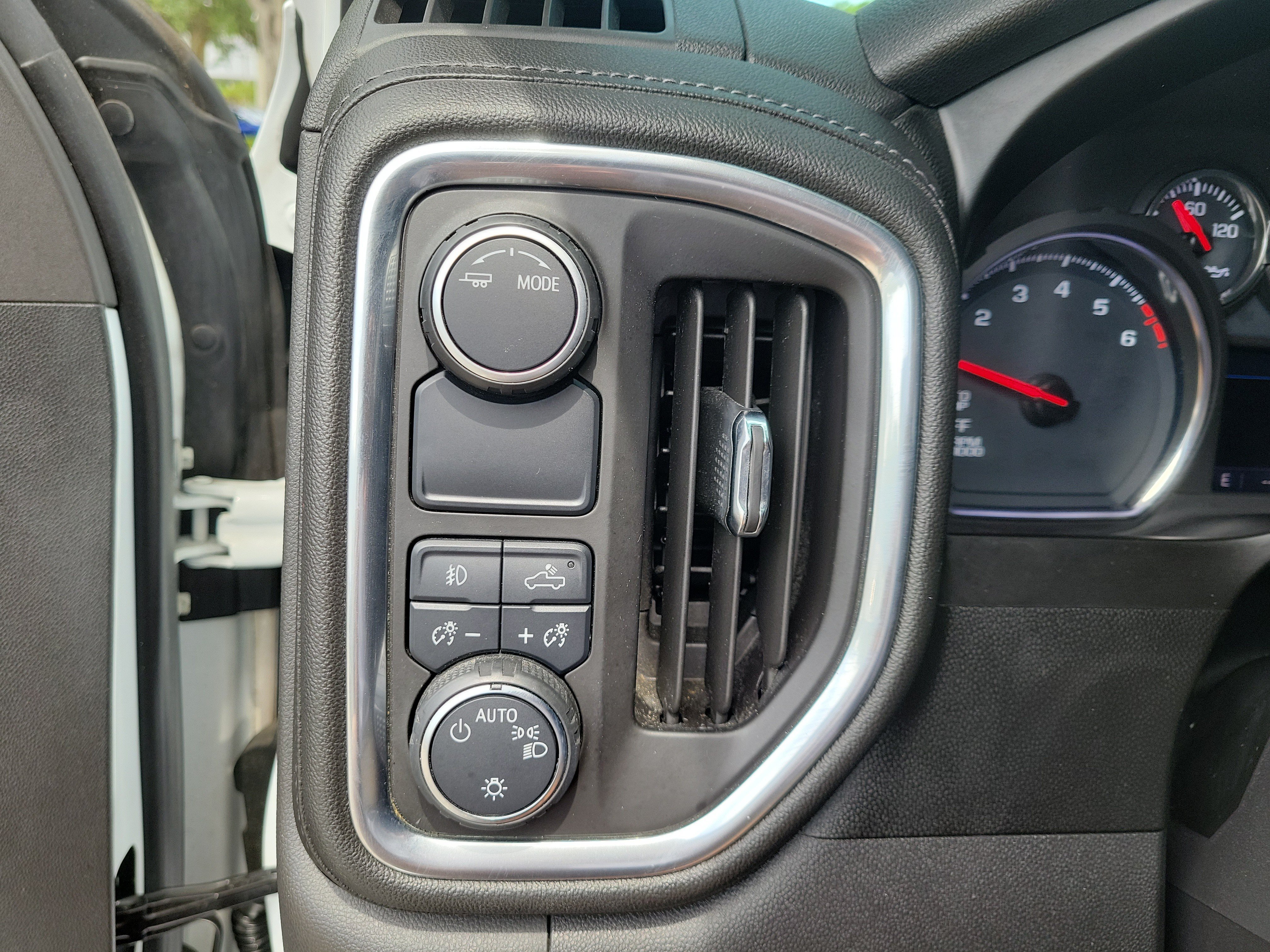 Used 2020 Summit White Chevrolet RST image 20