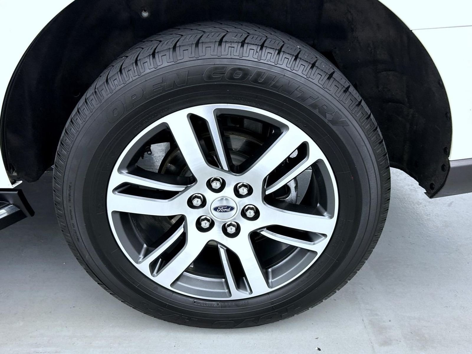 Used 2023 White Ford XLT image 25