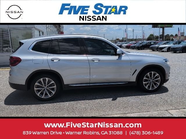 Used 2019 Silver BMW xDrive30i image 5