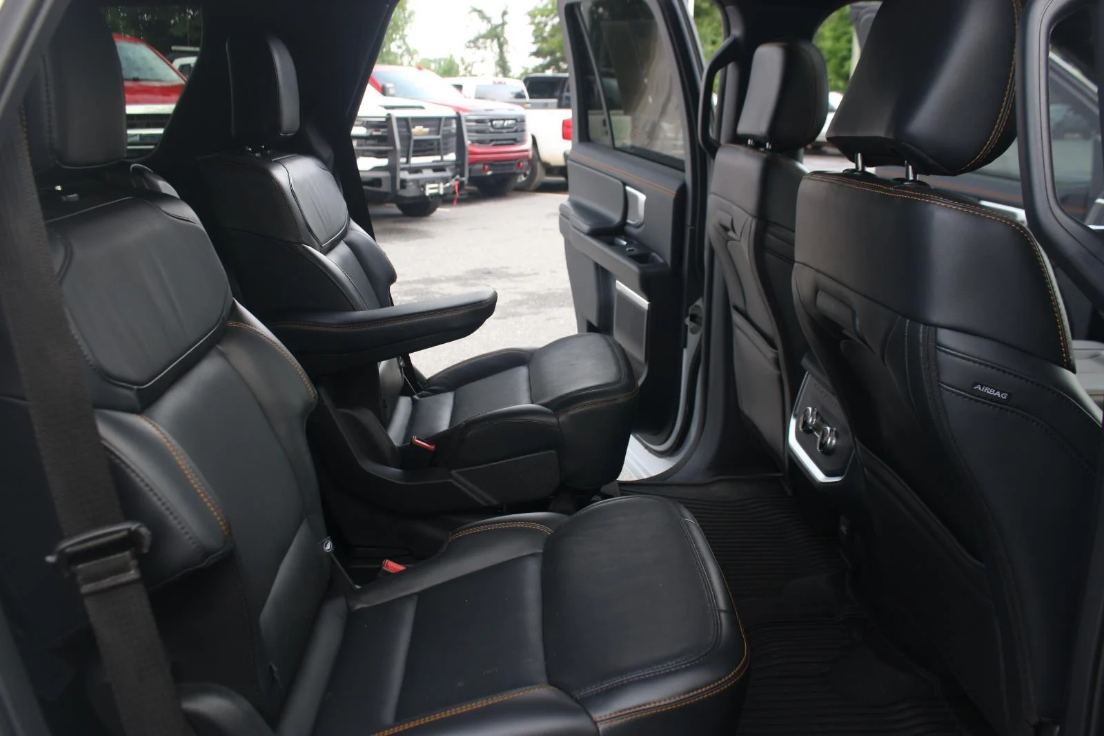 Used 2025 White Ford Tremor image 41