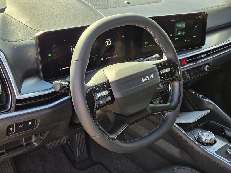 New 2026 Volcanic Sand Kia EX image 10