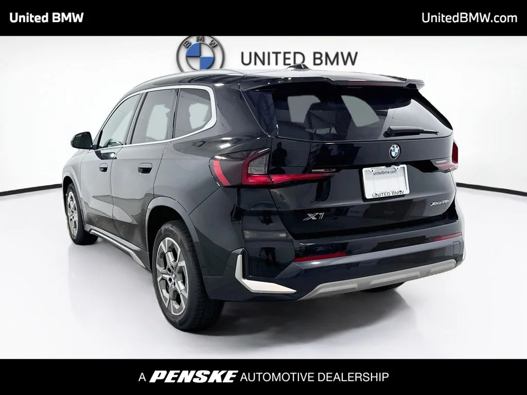 Certified Used 2023 Jet Black BMW xDrive28i image 7