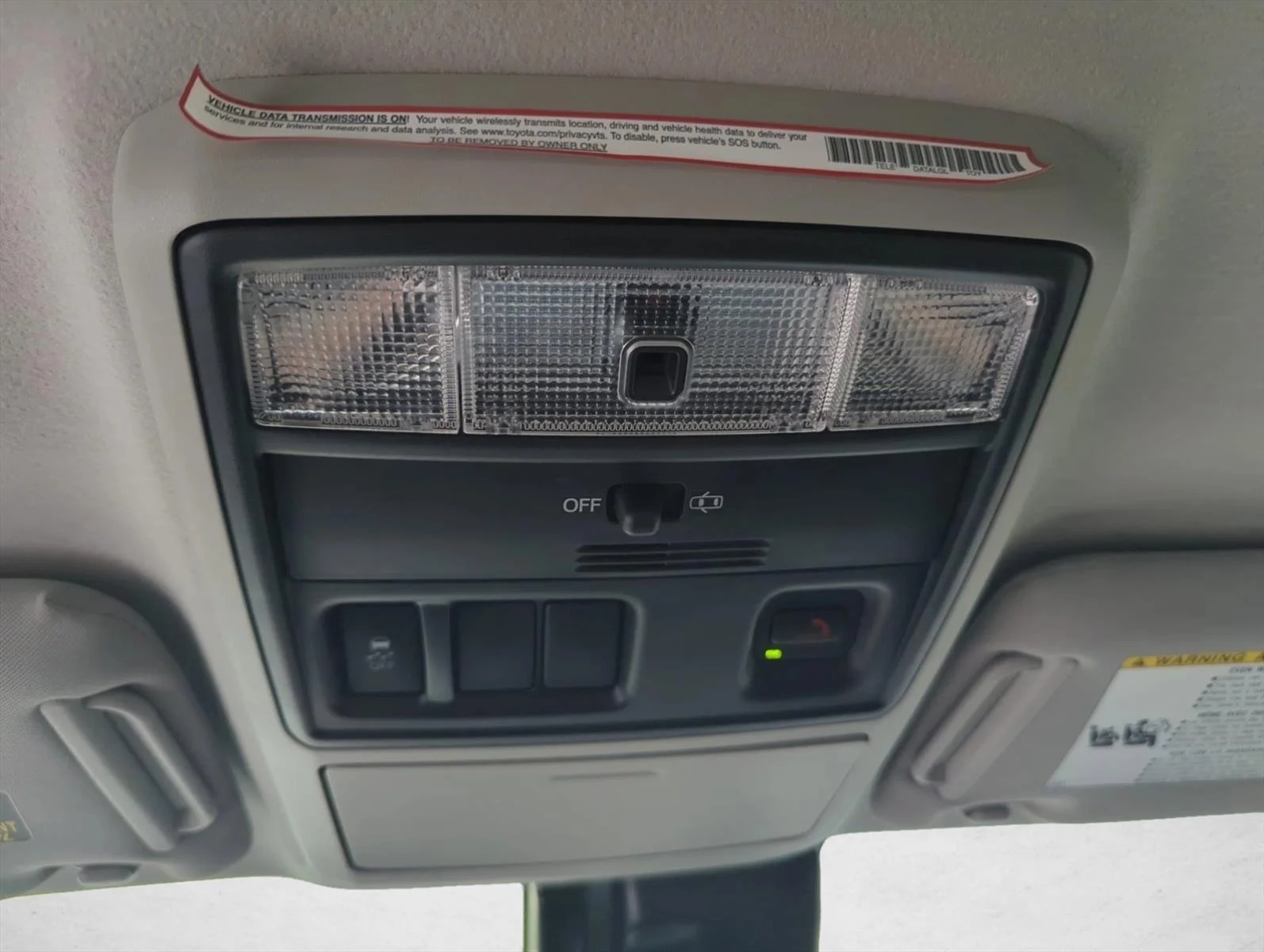Used 2022 Midnight Black Metallic Toyota SR5 image 18