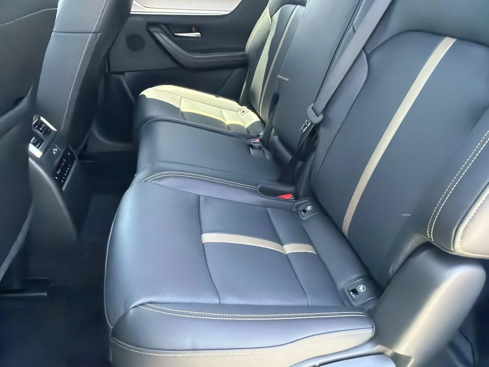 New 2026 Rhodium White Premium Mazda Premium Plus AWD image 22