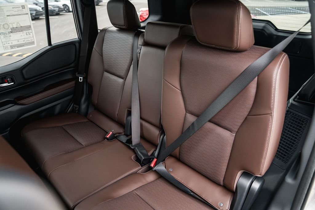 New 2027 Ice Cap Toyota Land Cruiser image 30