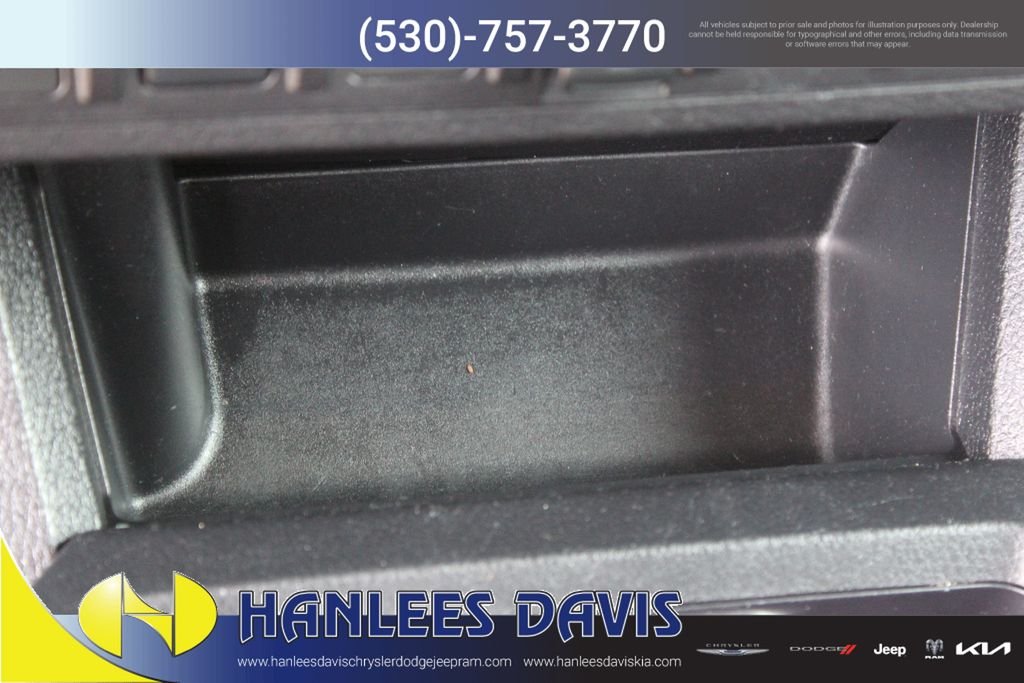 Used 2022 Silver Toyota SR5 image 22