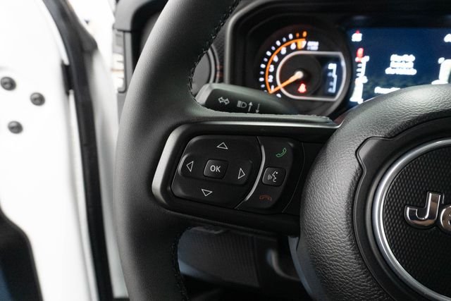Used 2025 White Jeep Rubicon image 19