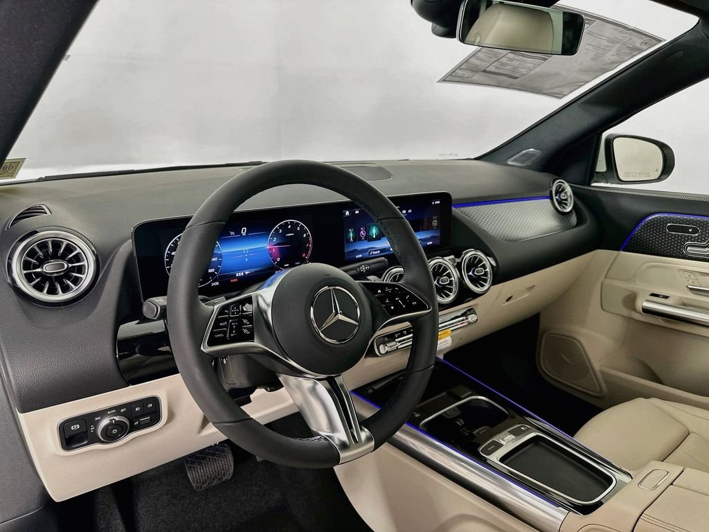 New 2026 Polar White Mercedes-Benz GLA 250 image 9