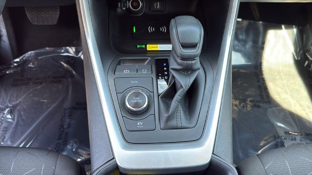 Used 2025 Magnetic Gray Metallic Toyota XLE image 27