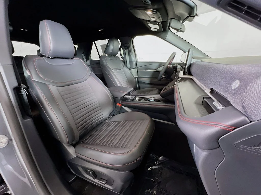 New 2026 Carbonized Gray Metallic Ford ST-Line image 18