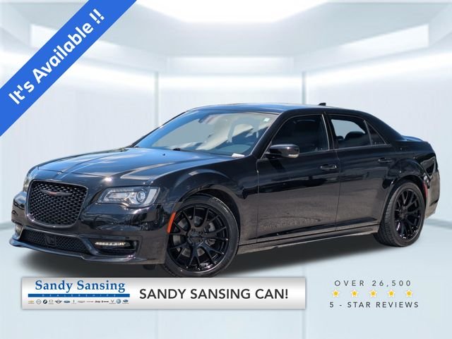 2023 Chrysler 300 S's photo