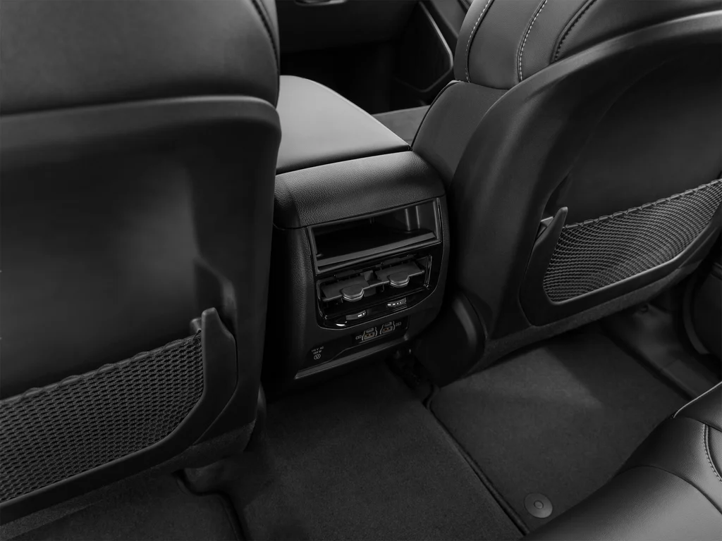 Used 2022 Gray Jeep Limited image 30