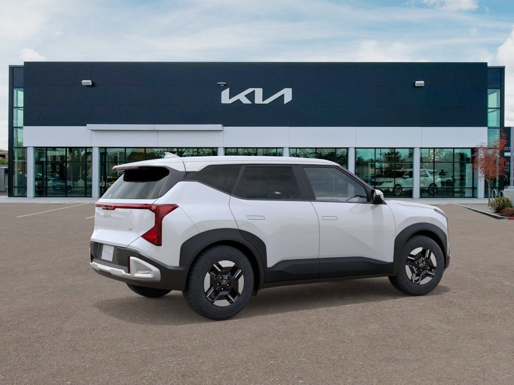 New 2027 White Kia LX image 6