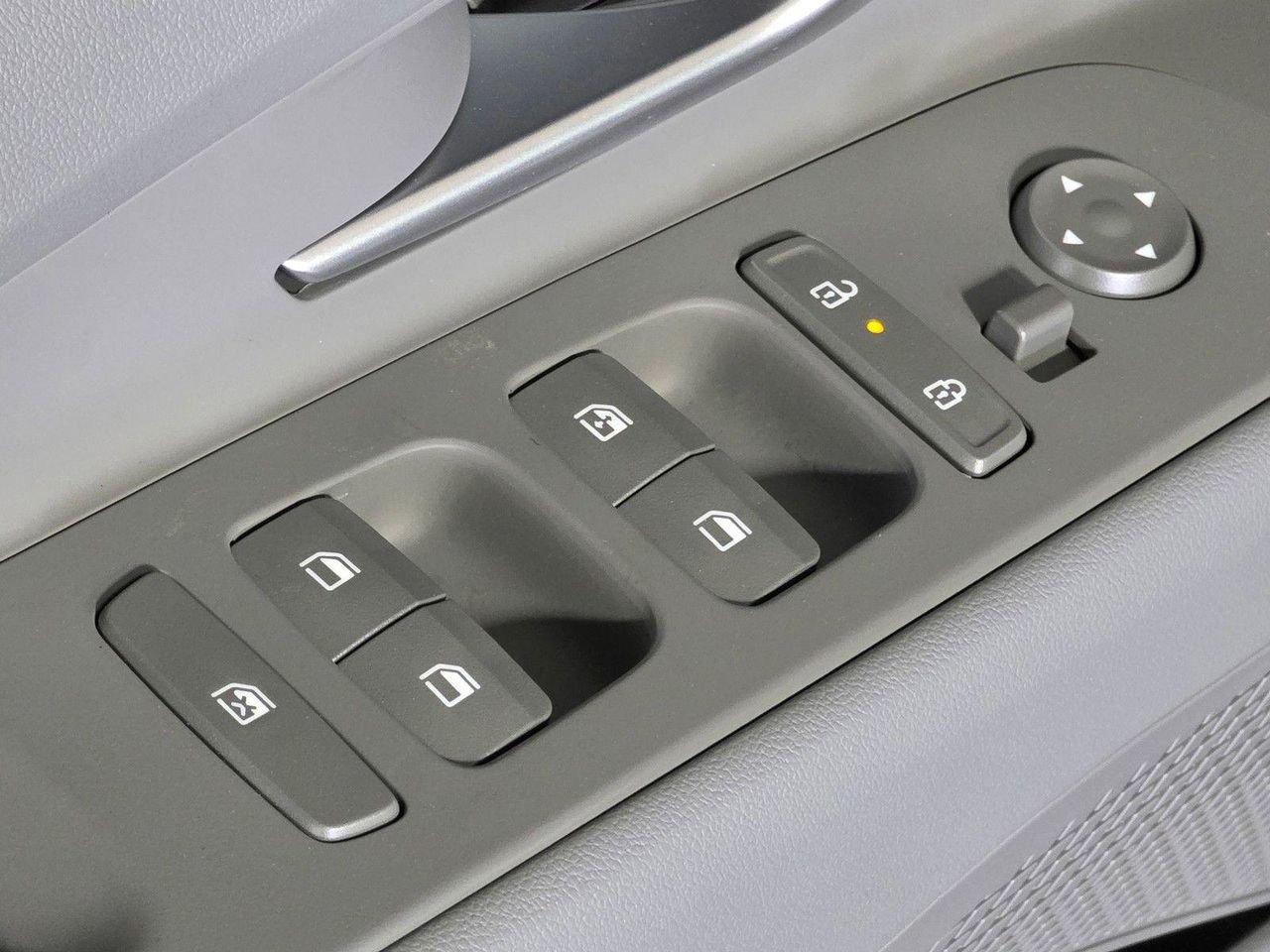 New 2026 Amazon Gray Hyundai SEL Sport image 21