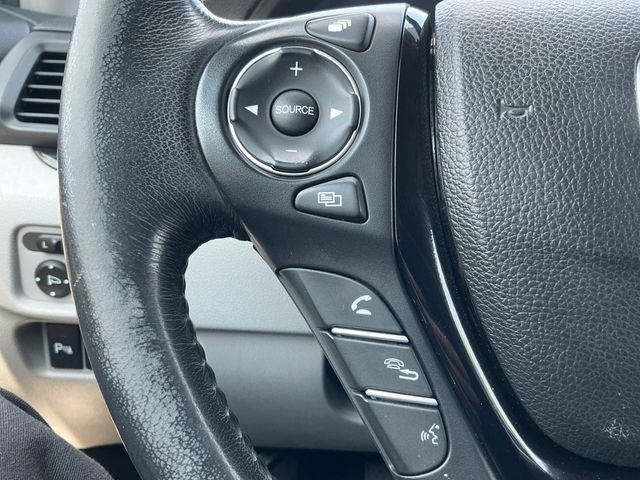 Used 2017 Black Honda Touring image 16