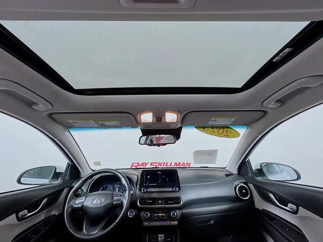 Used 2023 White Hyundai SEL image 26