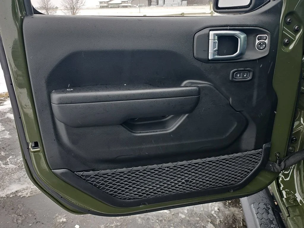 Used 2021 Green Jeep Unlimited Sport S image 30