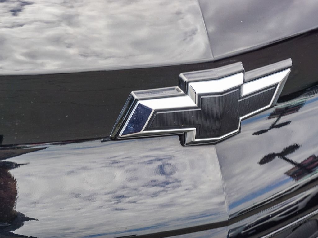 Used 2022 Black Chevrolet 1LT image 11