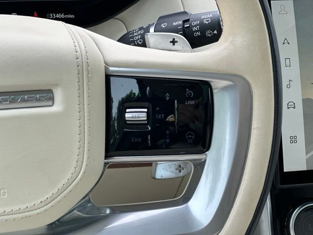 Used 2023 Fuji White Land Rover SE image 30