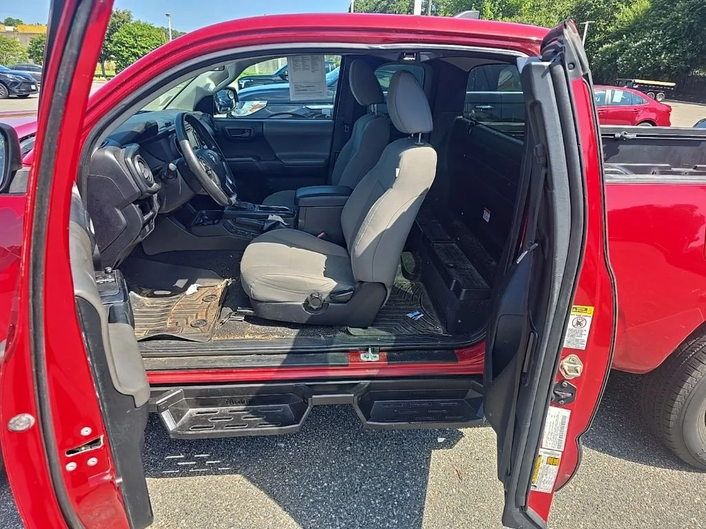 Used 2016 Red Toyota SR image 13