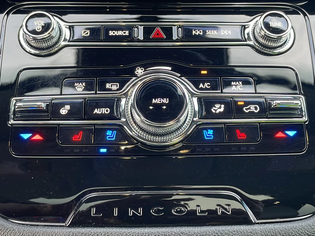 Used 2022 Black Lincoln Standard image 36