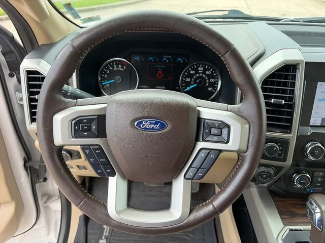 Used 2019 White Ford Lariat image 12