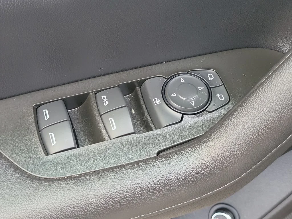 Used 2021 Black Chevrolet LT image 23