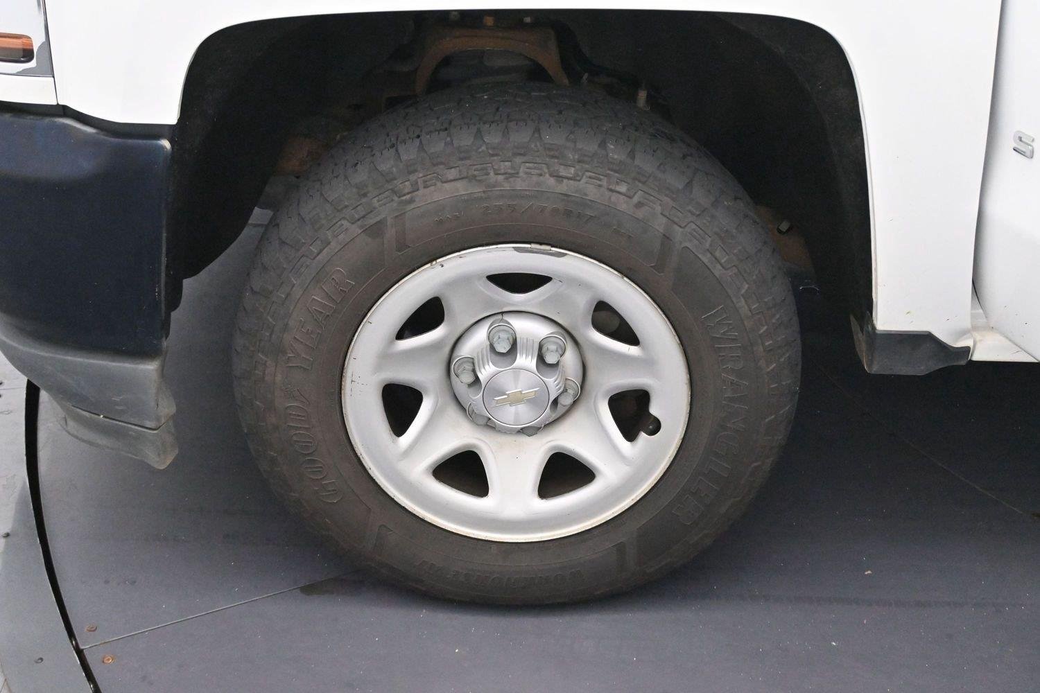 Used 2019 Summit White Chevrolet Work Truck image 27