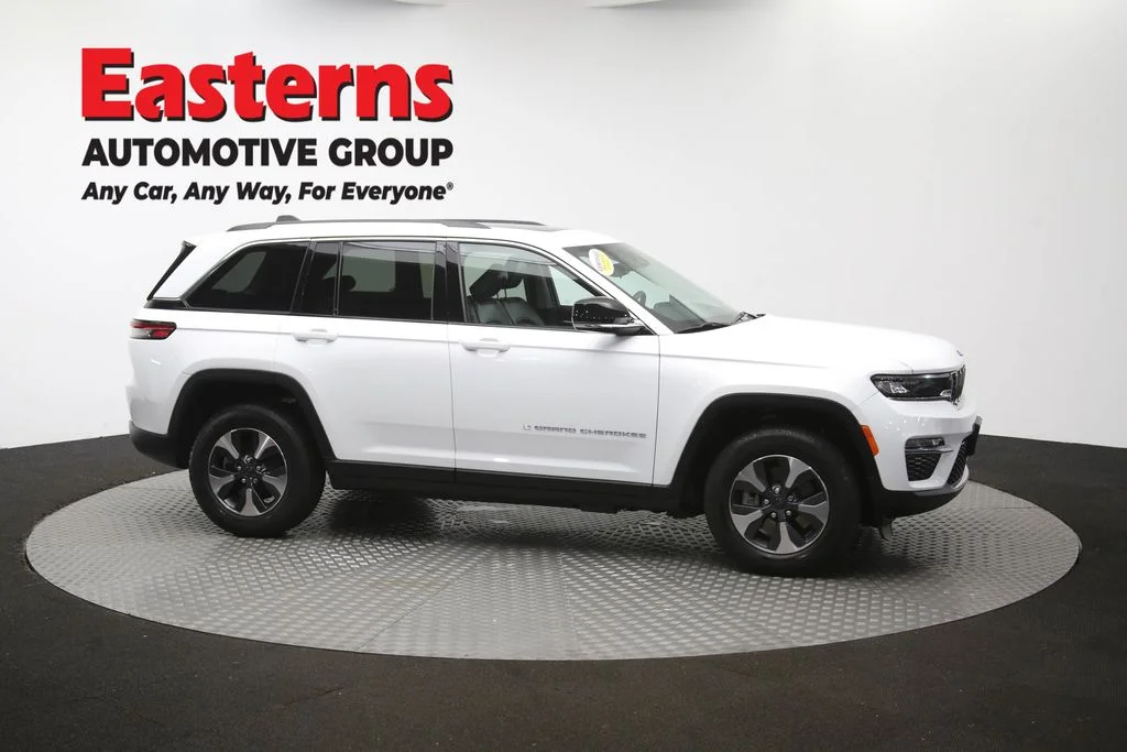 Used 2023 White Jeep 4xe image 53