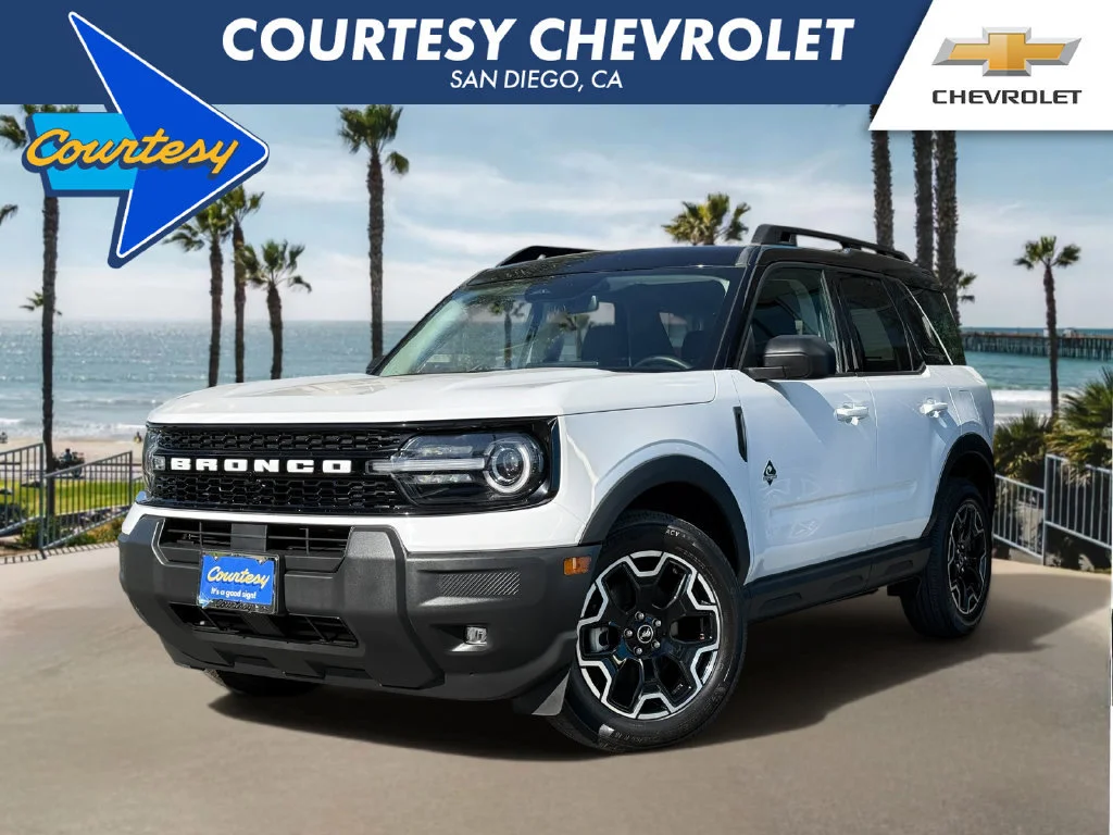 Used 2025  Ford Outer Banks image 1