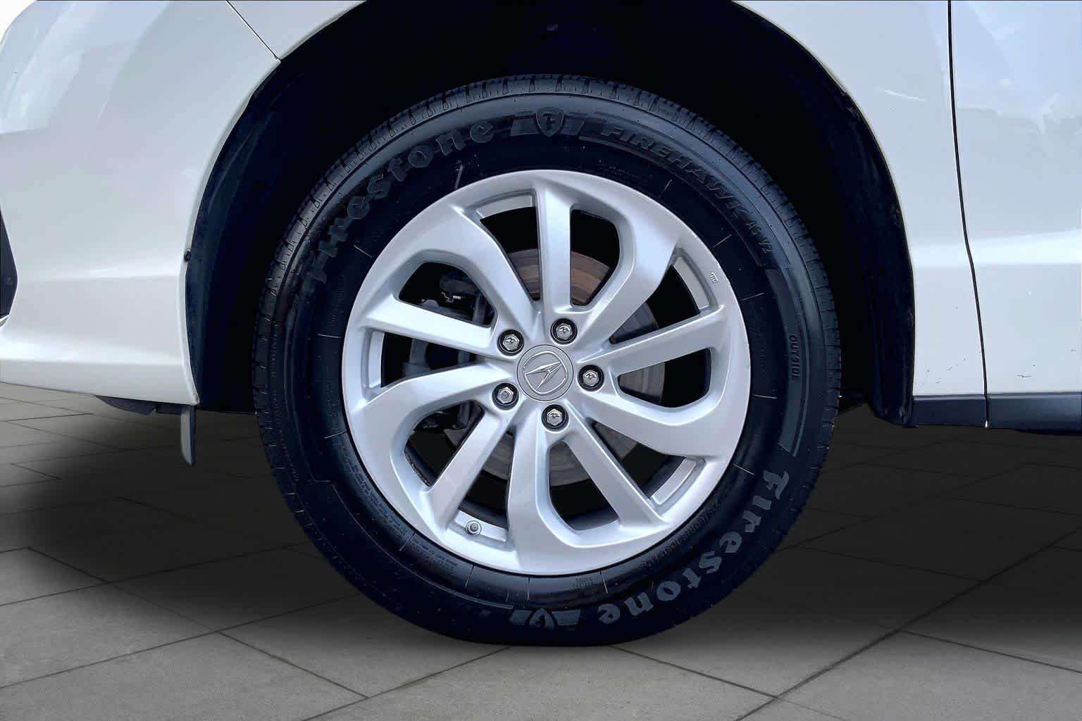 Used 2018 White Diamond Pearl Acura AWD with Technology Package image 11