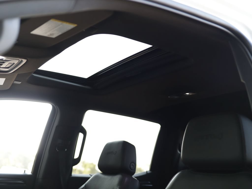 Used 2023 SUMMIT WHITE GMC AT4 image 26