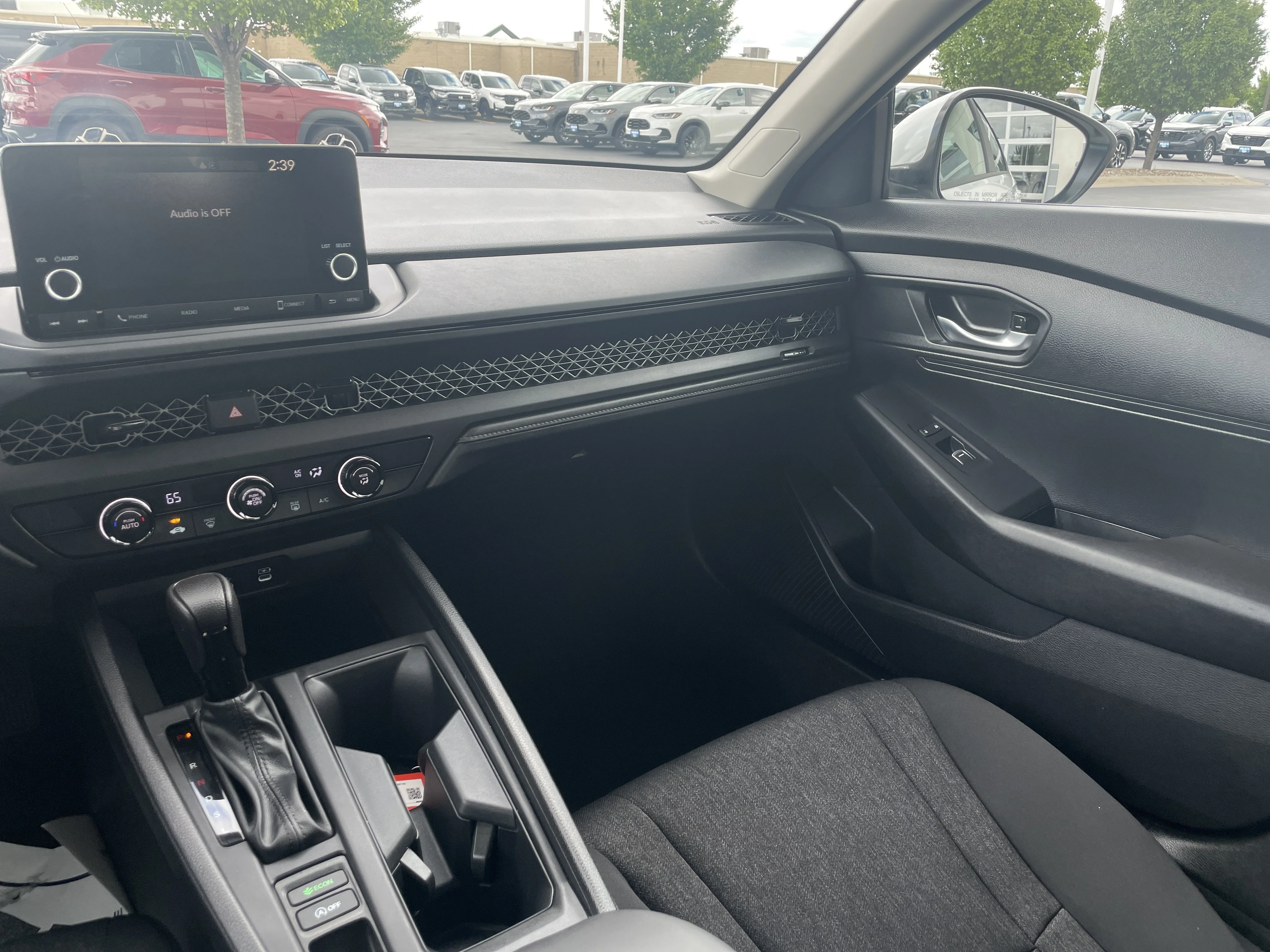 2025 Honda Accord LX - Photo 42