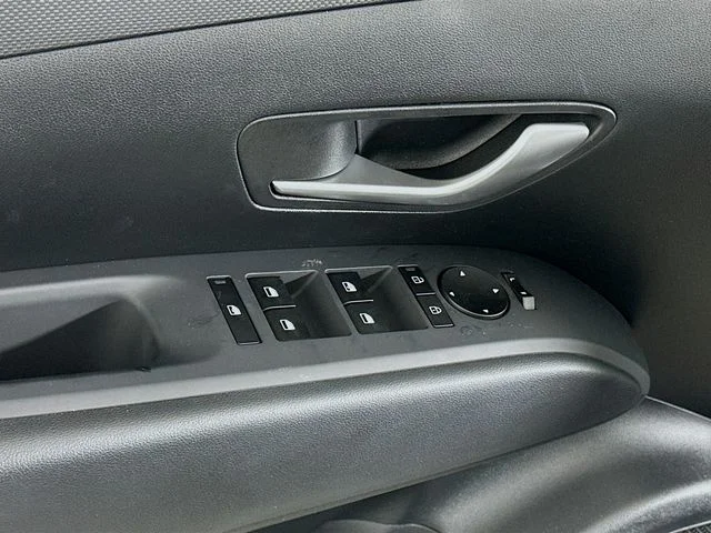 New 2026 Hyundai TUCSON SE