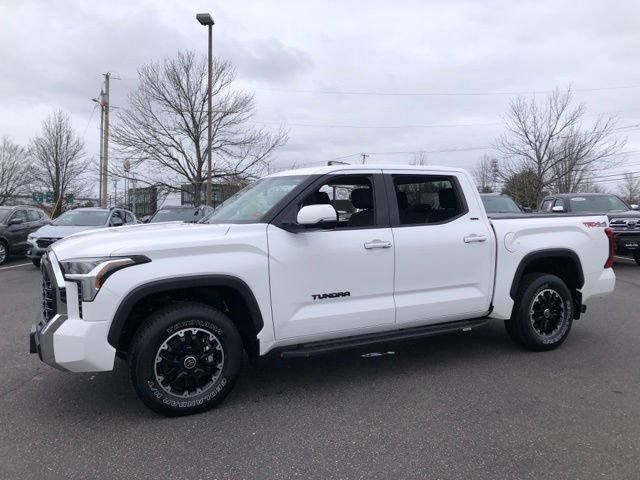 Used 2023 Ice Toyota SR5 image 7