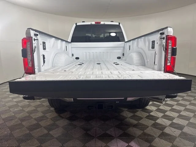 New 2026 Oxford White Ford Lariat image 20