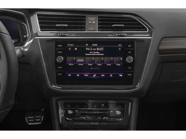 Used 2022 Black Volkswagen SEL R-Line image 10