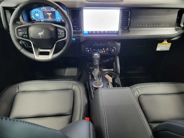 New 2025 Oxford White Ford Badlands® image 21