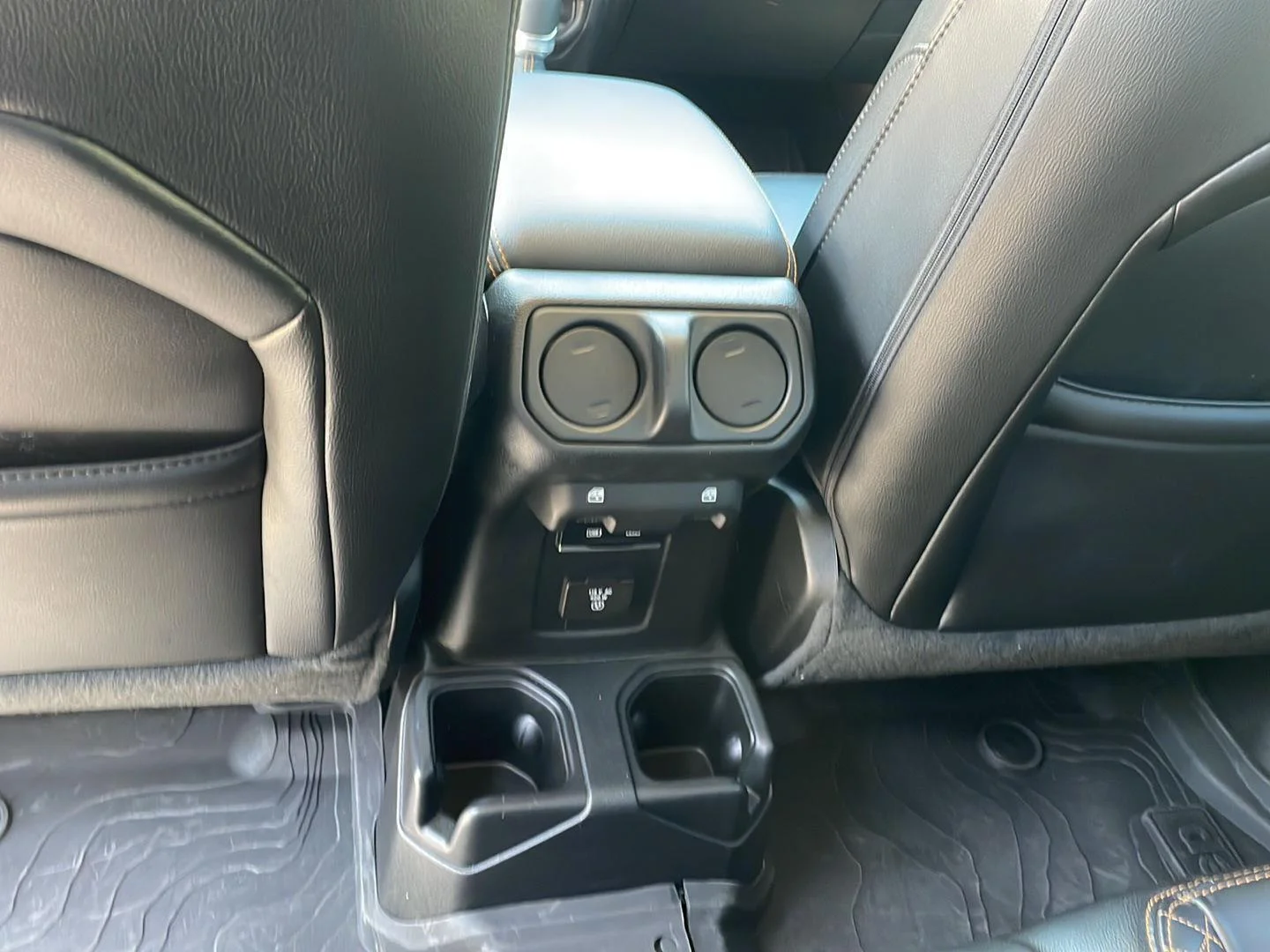 Used 2023 Black Clearcoat Jeep High Altitude image 23