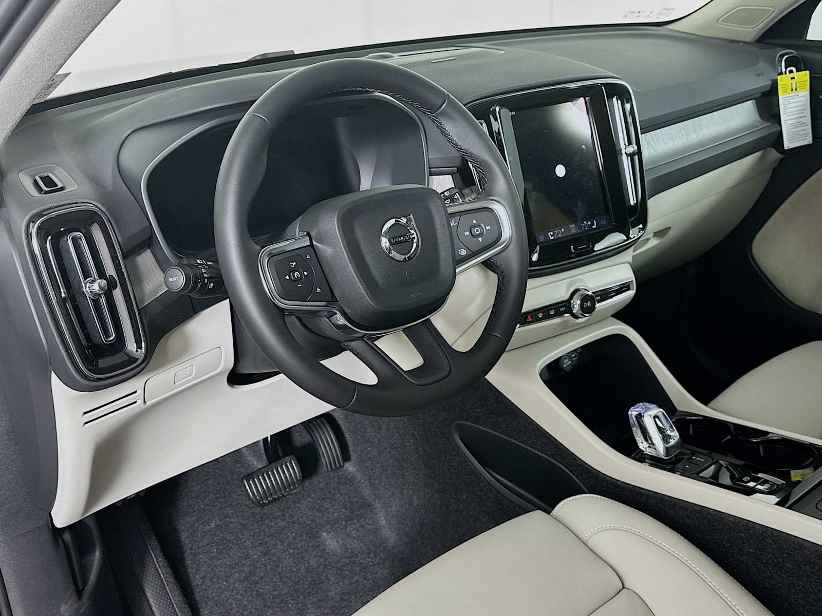 New 2026 Vapour Grey Volvo Ultra image 9