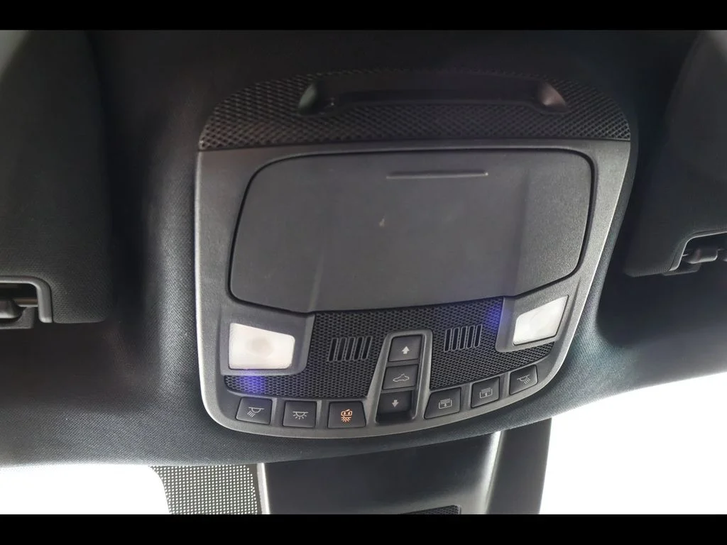 Used 2021 White Ford King Ranch image 21