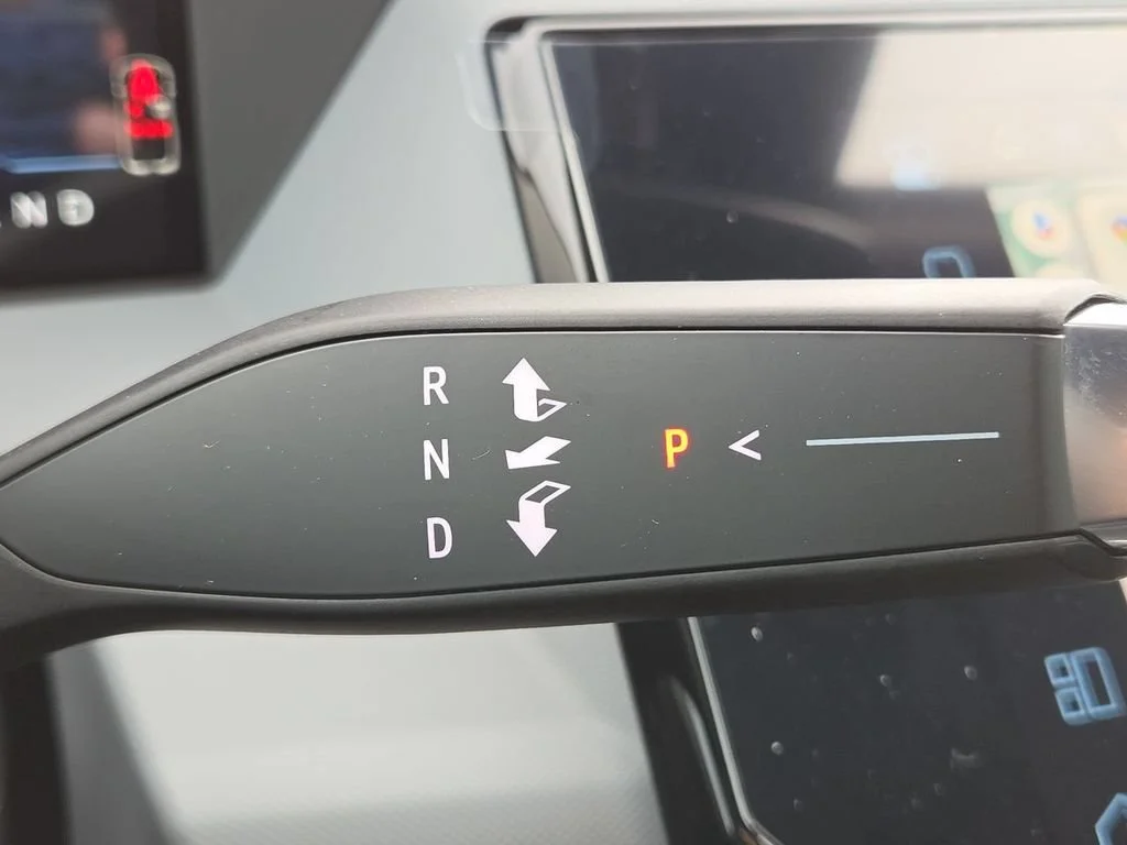 New 2027 Mosaic Black Metallic Chevrolet LT image 8